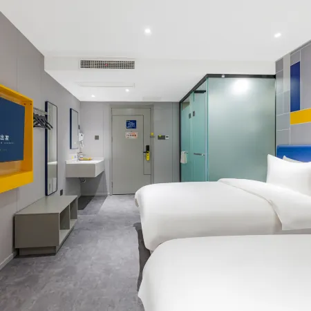 7 Days Inn (Xishui Shangchang Runda Shopping Center,