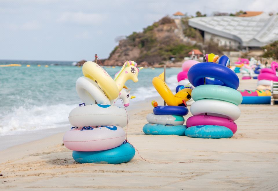 Xanadu Beach Resort Koh LanOver view