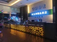 AG Television Hotel (Old Town)