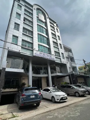 Zhonghua Hotel