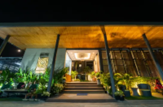 Guuden華欣酒店 鄰近筷子山寺的酒店