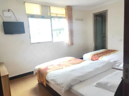 Wanyuan Yajuge Hotel Отели рядом с достопримечательностью «Chuanshan Revolutionary Base Wanyuan Defend War Display Hall»