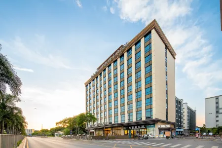 ATOUR HOTEL(Shenzhen International Convention and Exhibition Center.Fengtang avenue)