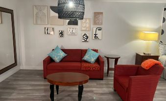 StaysPro - Hollywood Homes Minutes to Everything Spacious and Free Parking