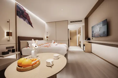 Hong Kong Garden Hotel Отели в г. Гуанхан
