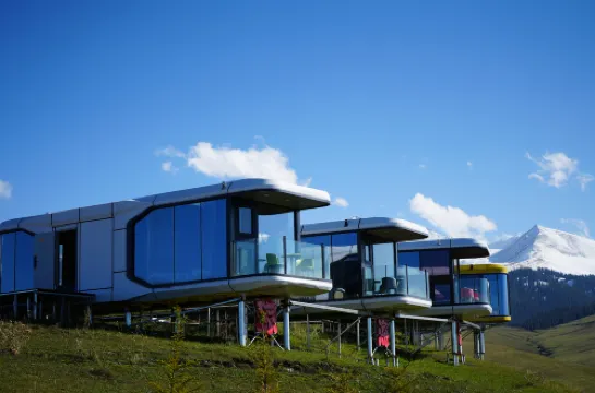 Tekes Qionghai Cloud Grassland Space Capsule Camp