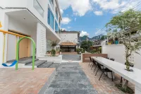 兩三點雨民宿(恩施大峽谷店) 雲龍地縫附近的飯店