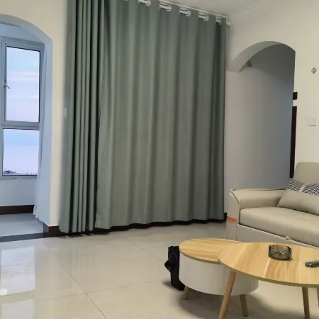 Longkou Yunshang Weilan Scenic Apartment