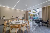 辰軒拾光Design泳池轟趴簡奢設計親子度假藝宿（OMG心跳樂園店）