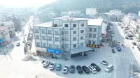 Xizhou Carnival Business Hotel Hotels near Ningbo Bay Tianfei Lake - Campsite
