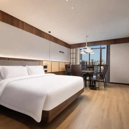 Zhuziyilin Hotel (Yueyang Tower District High-Speed Rail East Station)