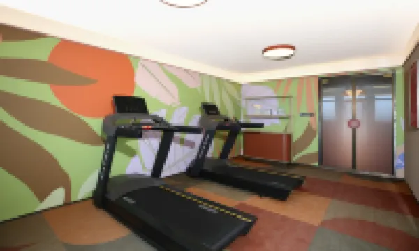 Orange Hotel (Nantong University Affiliated Hospital East Campus Store)