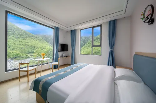 Shili Zhanlan Homestay (Siguniang Mountain)