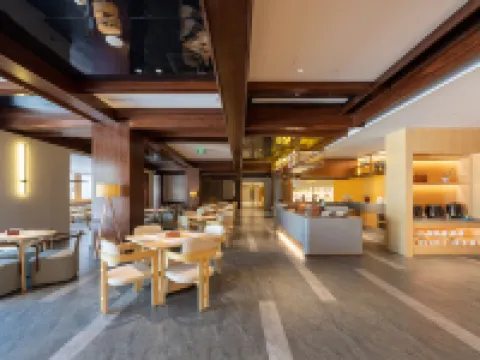 โรงแรมเจียนกั๋ว ฮิดเดน (พื้นที่ทัศนียภาพหงชุน หวงซาน) โรงแรมในอี้เซียน