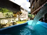 Longji terrace walk Yunju intelligent panoramic Hotel(Qianceng Tianti Observatory Store)