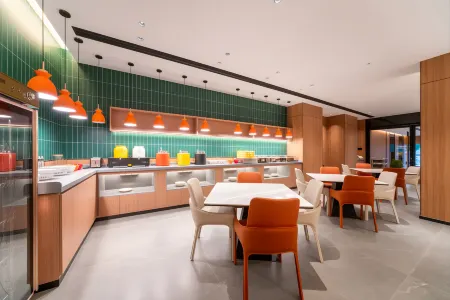 World Smart Hotel (Jinan The Mix City Provincial Museum) Отели рядом с достопримечательностью «Baihua Park»