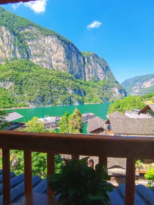 Linjinting Homestay Hotels near Gongtan Ancient Town