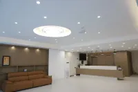 棲霞市桃村鎮易居飯店 - 2 星級