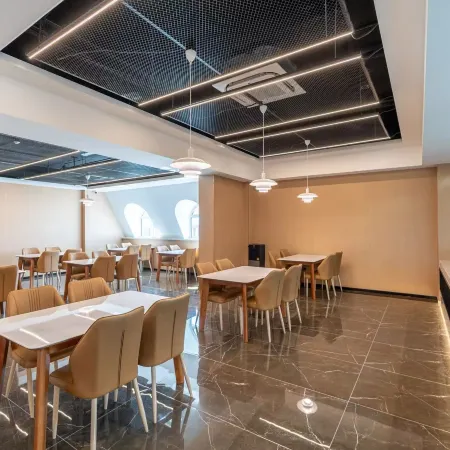 Home Inn Super·Cloud Hotel (Gaomi Yanzi Road Branch)