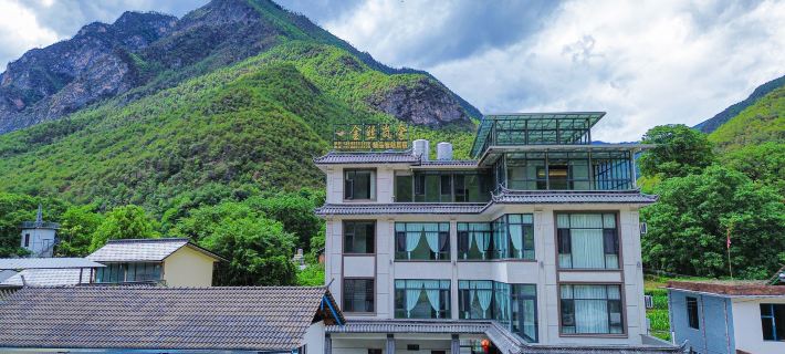 金絲嵐舍 Hotels in Weixi Lisu Autonomous County