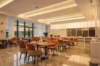 Panzhou Hanhua Garden Hot Spring Hotel - parking