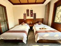 Fuxian Lake No.8 Inn (Guanglong Town) - شرفة