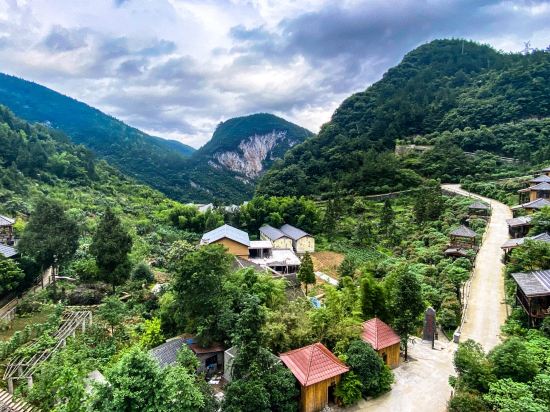 Yunshang Muyanggu Guesthouse
