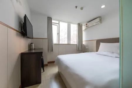 Haifa Hotel (Global Harbor Jinshajiang Road Subway Station)