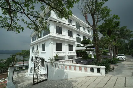 Lakeside Dai Lai Hotel Отели рядом с достопримечательностью «Khu nghỉ dưỡng»