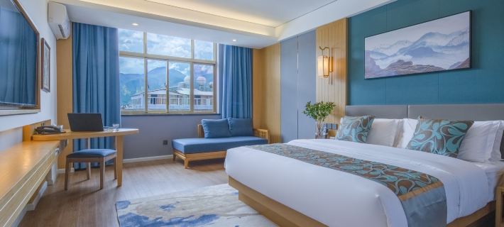 Jingzhi Jinye Hotel Hotels in Heqing