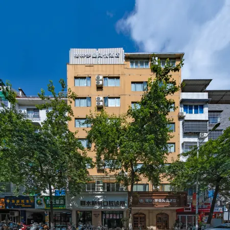 Gelin Luoman Fengqing Hotel