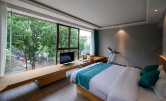 Yisu Qingju Hotel (Cixi Yintai City)