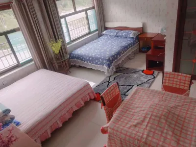 Tuoliang Juxian Guest House