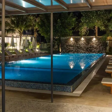 The B Resort