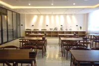 Super 8 Premier Hotel (Tumushuke City Government Branch) Hotel a Tumxuk