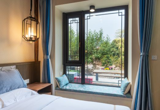 Floral Hotel 내부 전경