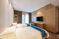 Jianghu Hot Spring Hotel (Yichun Wentang Town)