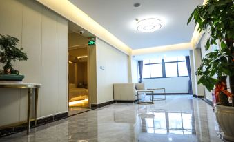 Weifu Hotel (Shenzhen Baoan International Convention and Exhibition Center)