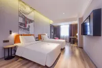 Atour Light Hotel  Guiyang Yunyan Penshuichi Subway Station