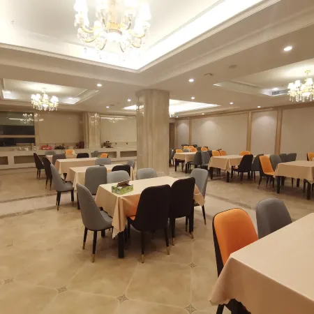 Vienna International Hotel (Shenzhen Vocational College Branch) Отели рядом с достопримечательностью «Старый город»