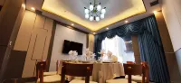 Vienna International Hotel (Korla Qilin Bridge store)