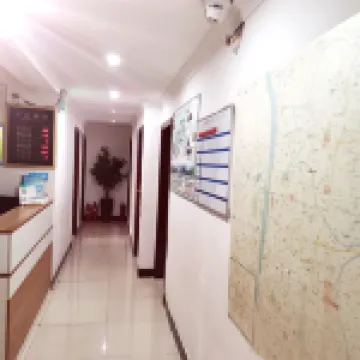 Hongyun Hotel (Changsha High Speed South Railway Station)