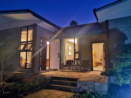 Dazhumeng Old House Homestay