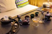 Meiyi Light Luxury Hotel (Zhangjiajie Pedestrian Street Dayong Ancient City Branch)