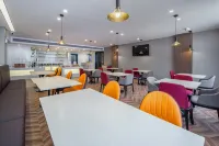 โรงแรมบอร์แมน (สนามกีฬาอุทยานวัฒนธรรมผิงกัว) - พร้อมอาหารเช้า