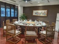 Longzhouyi Hotel