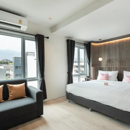 NIMANO SUITES Отели рядом с достопримечательностью «Мон Ном Сод»