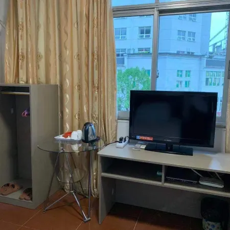 Taining Friendship Business Hotel