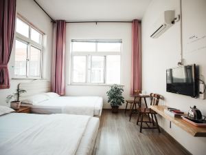 Qingdao Chaxianglou Homestay