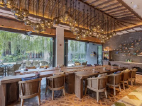 안다즈 발리, 바이 하얏트 발리 호텔